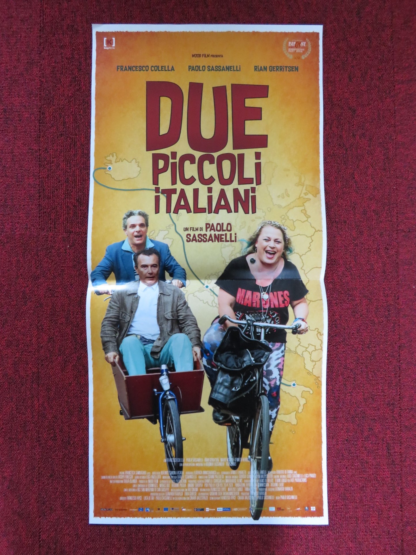 DUE PICCOLI ITALIANI ITALIAN LOCANDINA POSTER PAOLO SASSANELLI F. COLELLA 2018