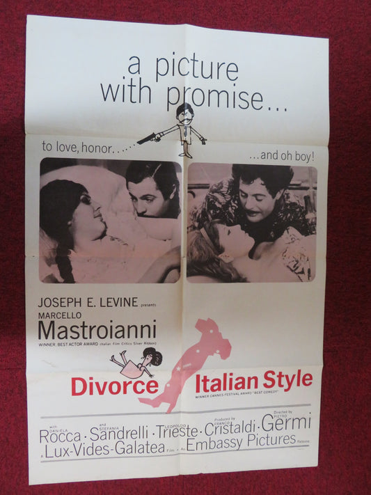 DIVORCE ITALIAN STYLE FOLDED US ONE SHEET POSTER MARCELLO MASTROIANNI 1961