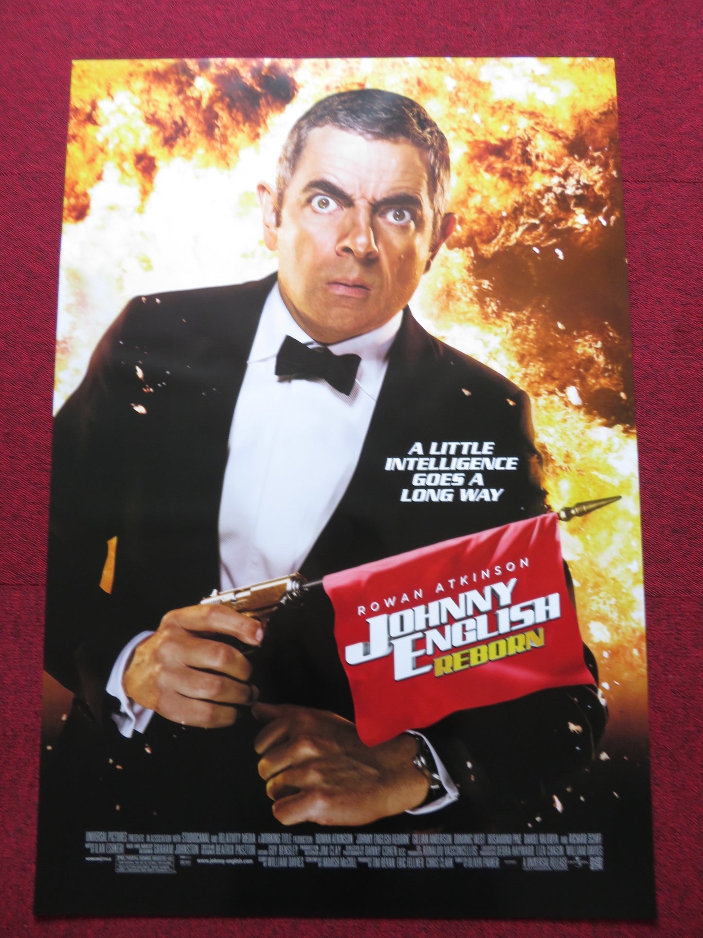 JOHNNY ENGLISH REBORN US ONE SHEET ROLLED POSTER ROWAN ATKINSON ERIC CARTE 2011