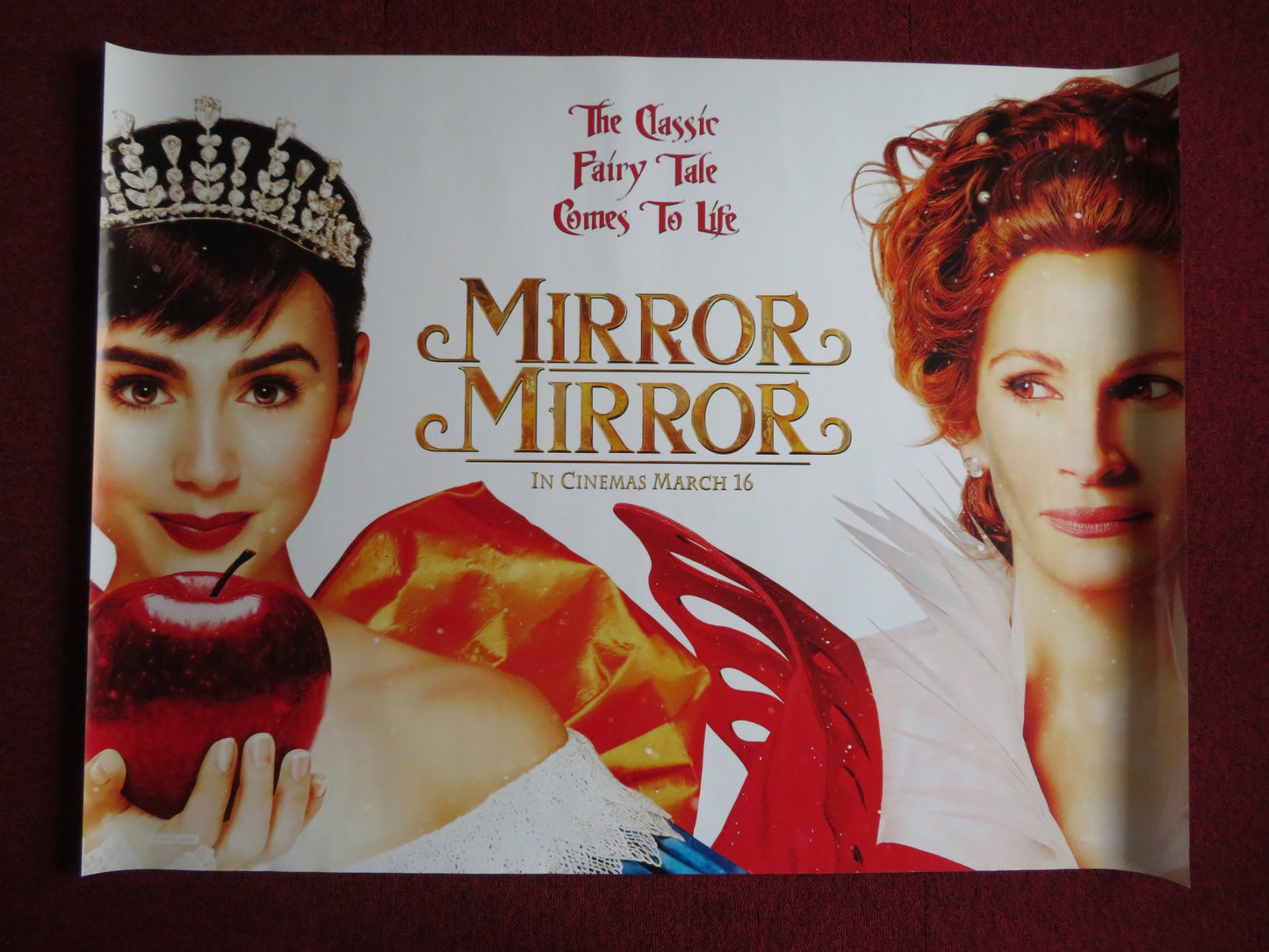 MIRROR MIRROR UK QUAD (30"x 40") ROLLED POSTER JULIA ROBERTS LILY COLLINS 2012