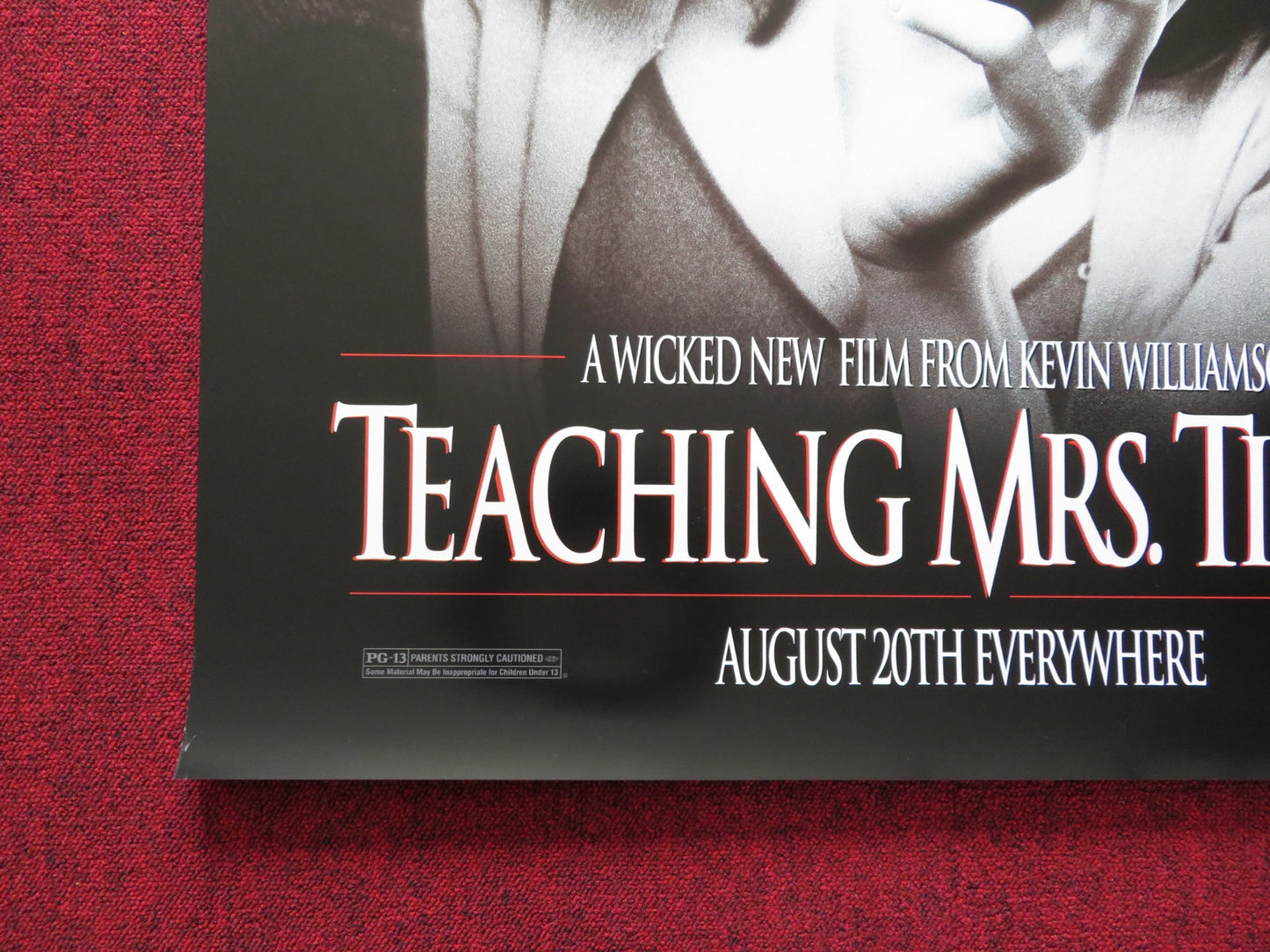 TEACHING MRS. TINGLE US ONE SHEET ROLLED POSTER HELEN MIRREN KATIE HOLMES 1999