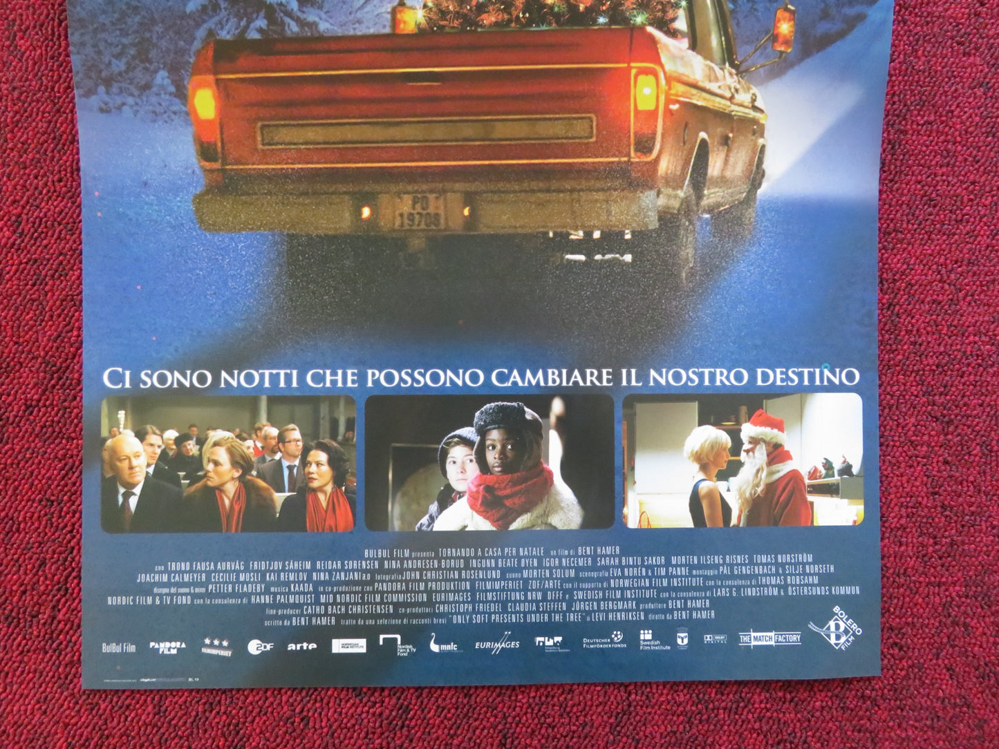 TORNANDO A CASA PER NATALE ITALIAN LOCANDINA POSTER NINA ANDRESEN BORUD 2010