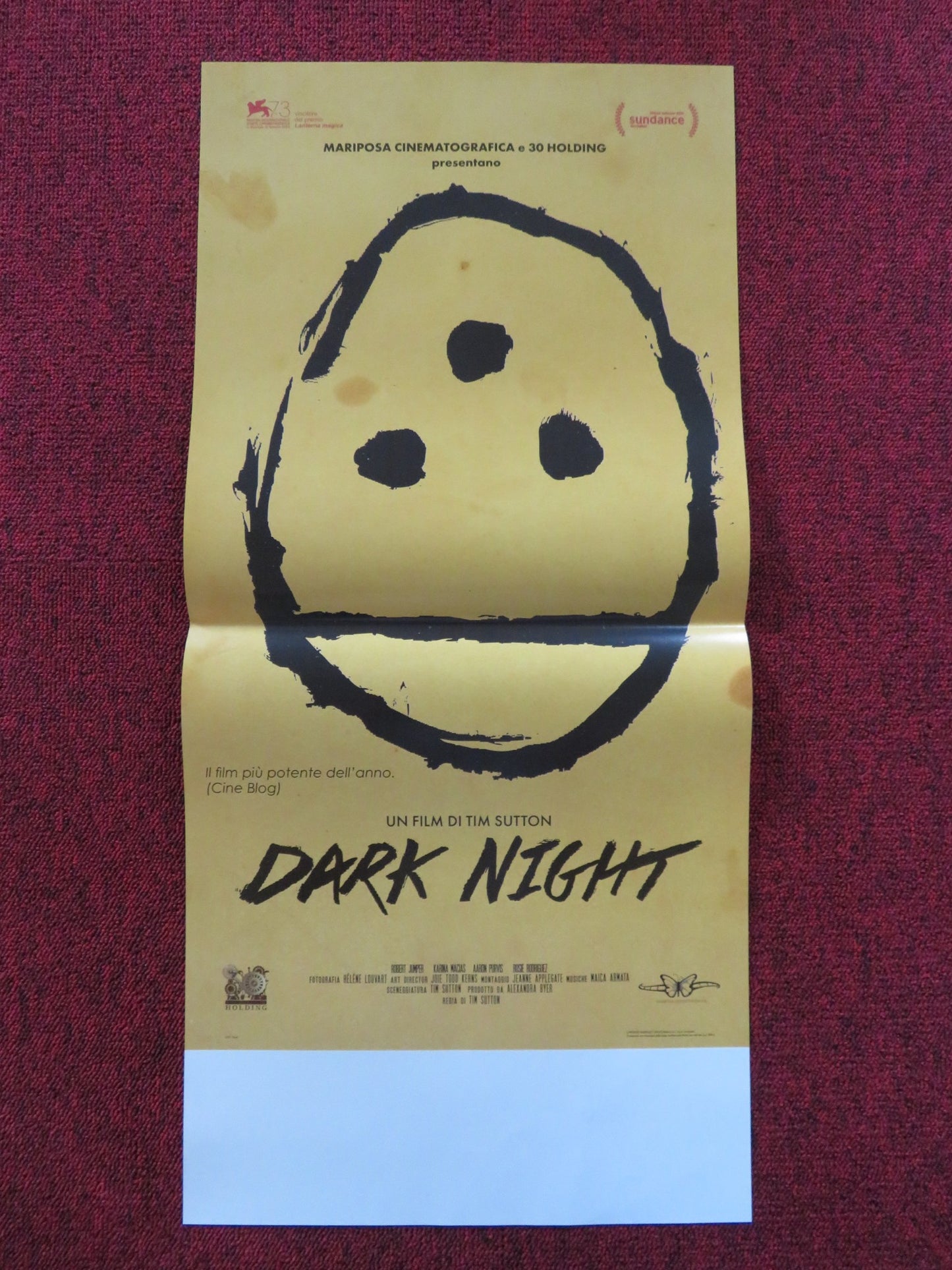 DARK KNIGHT ITALIAN LOCANDINA POSTER ROBERT JUMPER KARINA MACIAS 2016