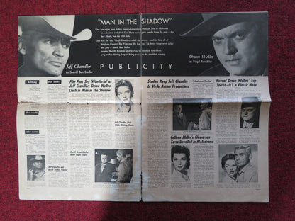 MAN IN THE SHADOW - PRESSBOOK UNCUT UNIVERSAL INTERNATIONAL CHANDLER WELLES 1957