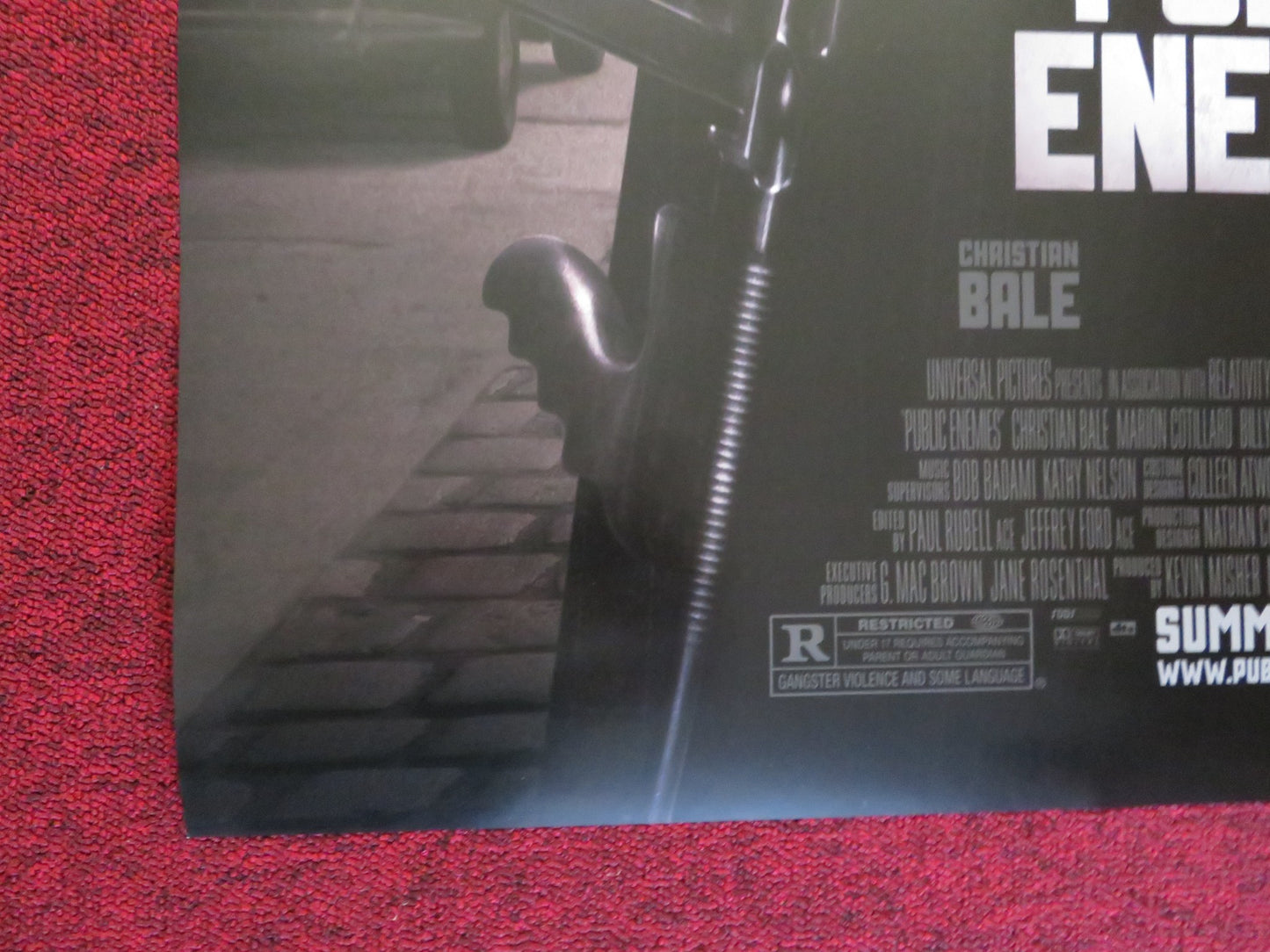 PUBLIC ENEMIES US ONE SHEET ROLLED POSTER JOHNNY DEPP CHRISTAIN BALE 2009