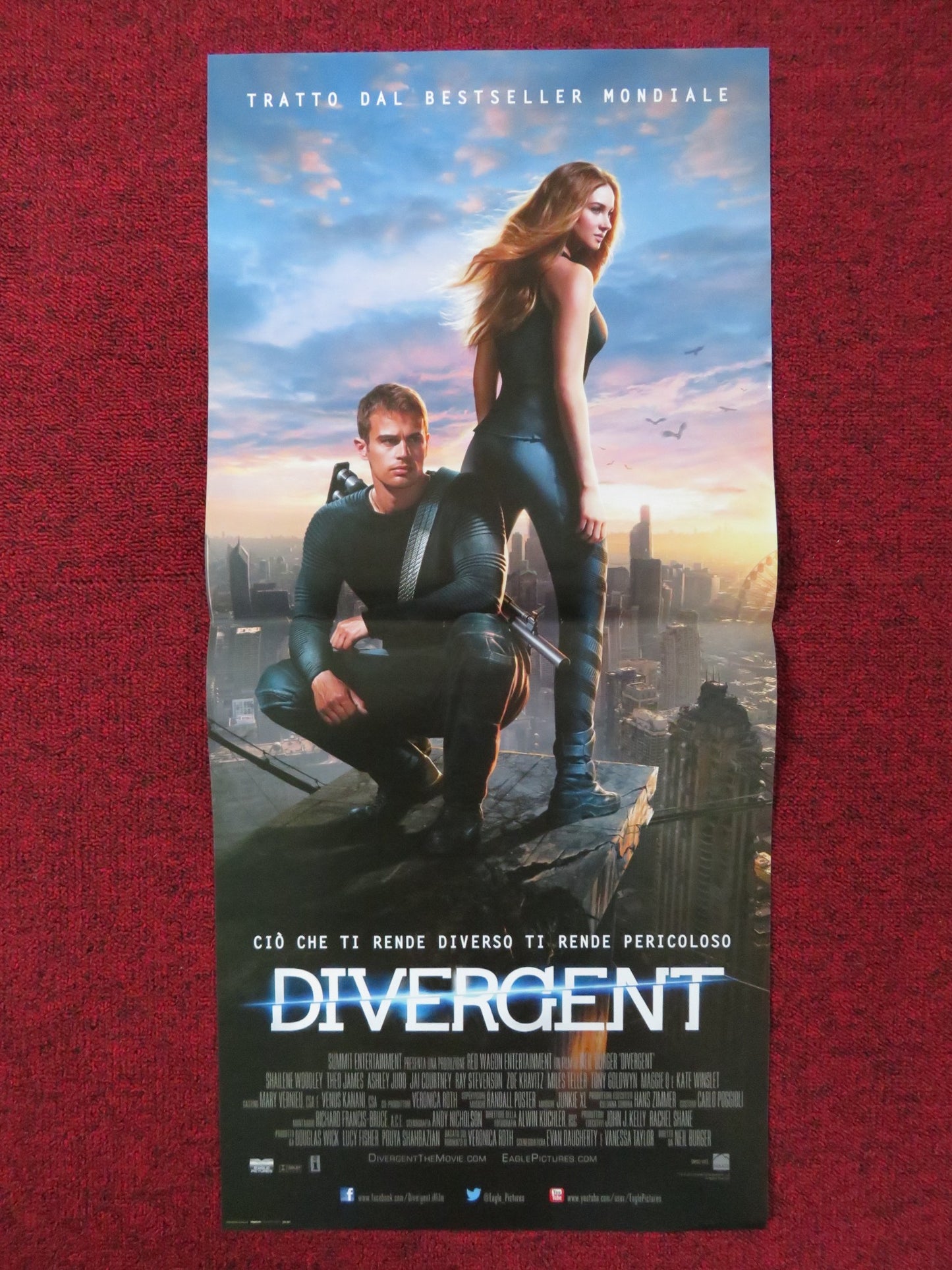 DIVERGENT ITALIAN LOCANDINA POSTER SHAILENE WOODLEY THEO JAMES 2014