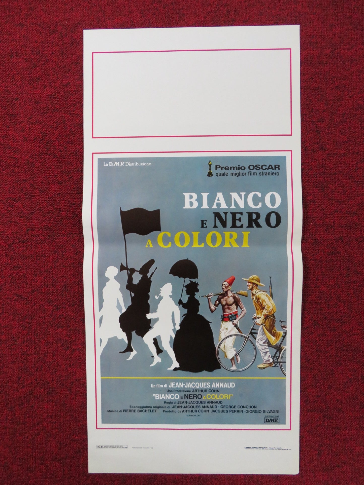 BIANCO E NERO A COLORI ITALIAN LOCANDINA POSTER JEAN CARMET JACQUES DUFILHO 1988