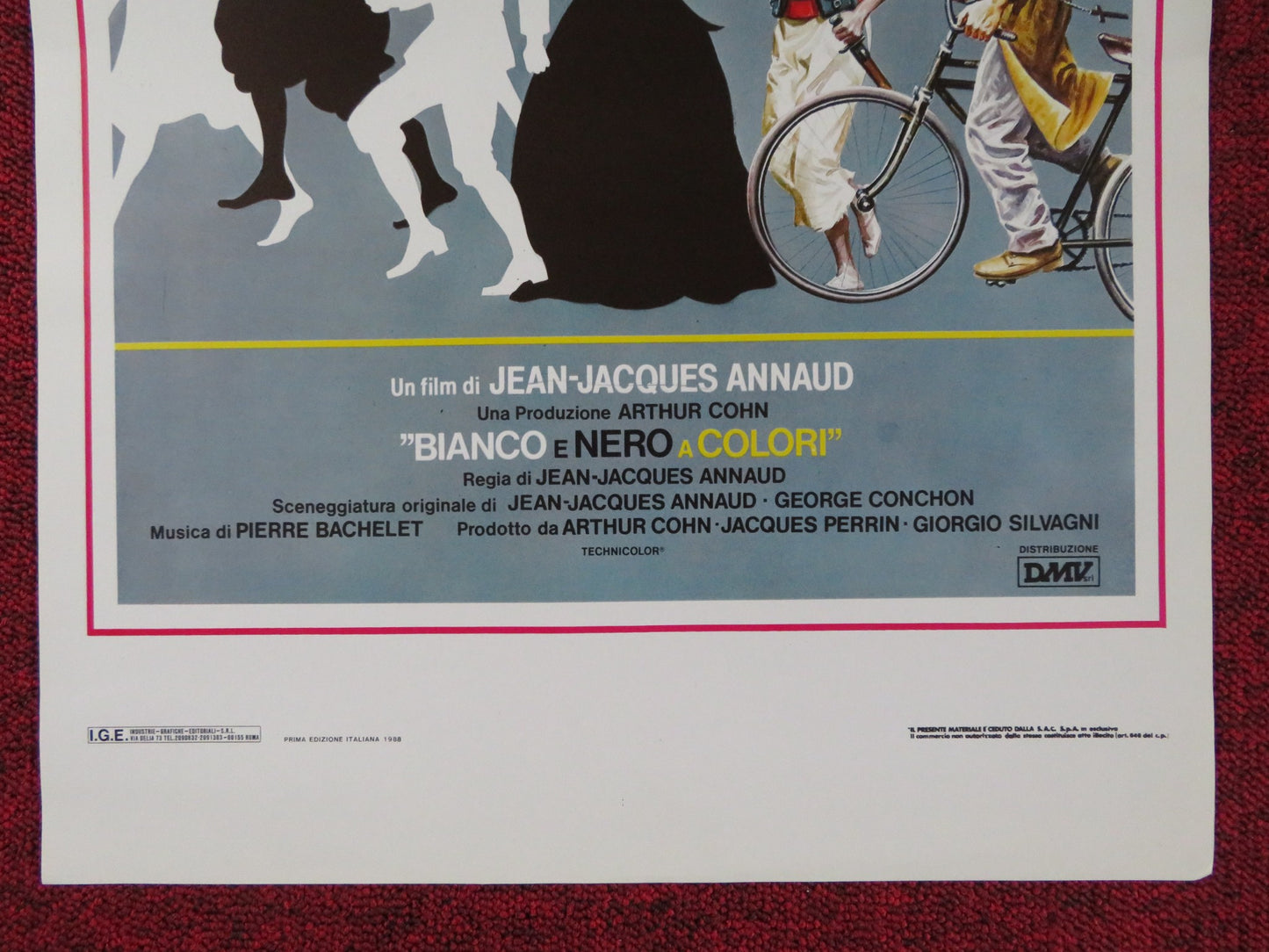 BIANCO E NERO A COLORI ITALIAN LOCANDINA POSTER JEAN CARMET JACQUES DUFILHO 1988