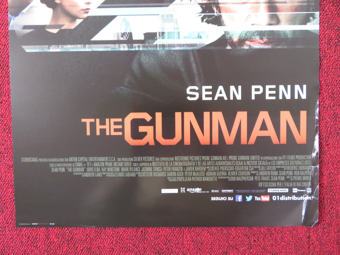 THE GUNMAN ITALIAN LOCANDINA POSTER SEAN PENN JAVIER BARDEM 2015