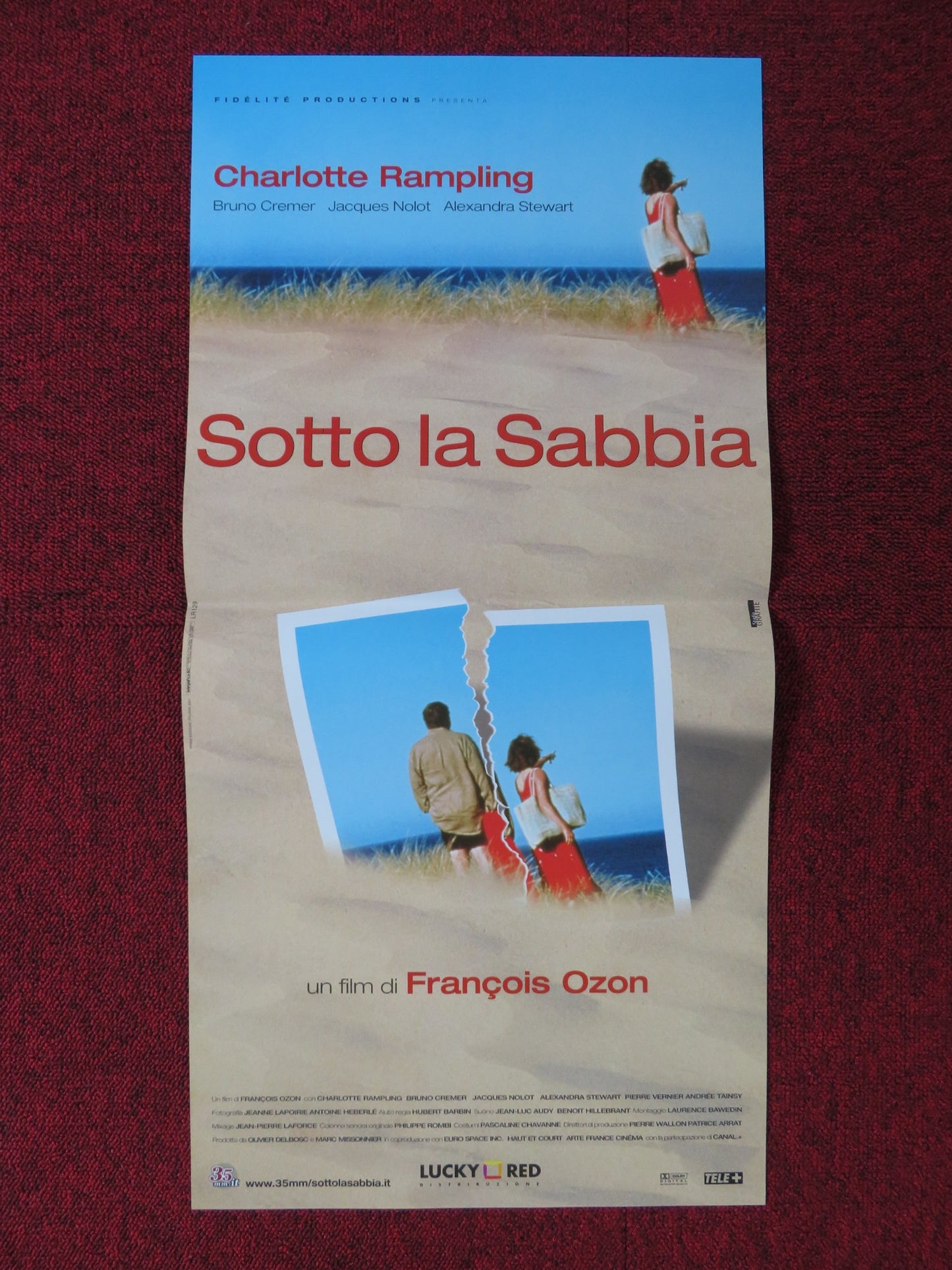 UNDER THE SAND ITALIAN LOCANDINA POSTER CHARLOTTE RAMPLING JACQUES NOLOT 2000