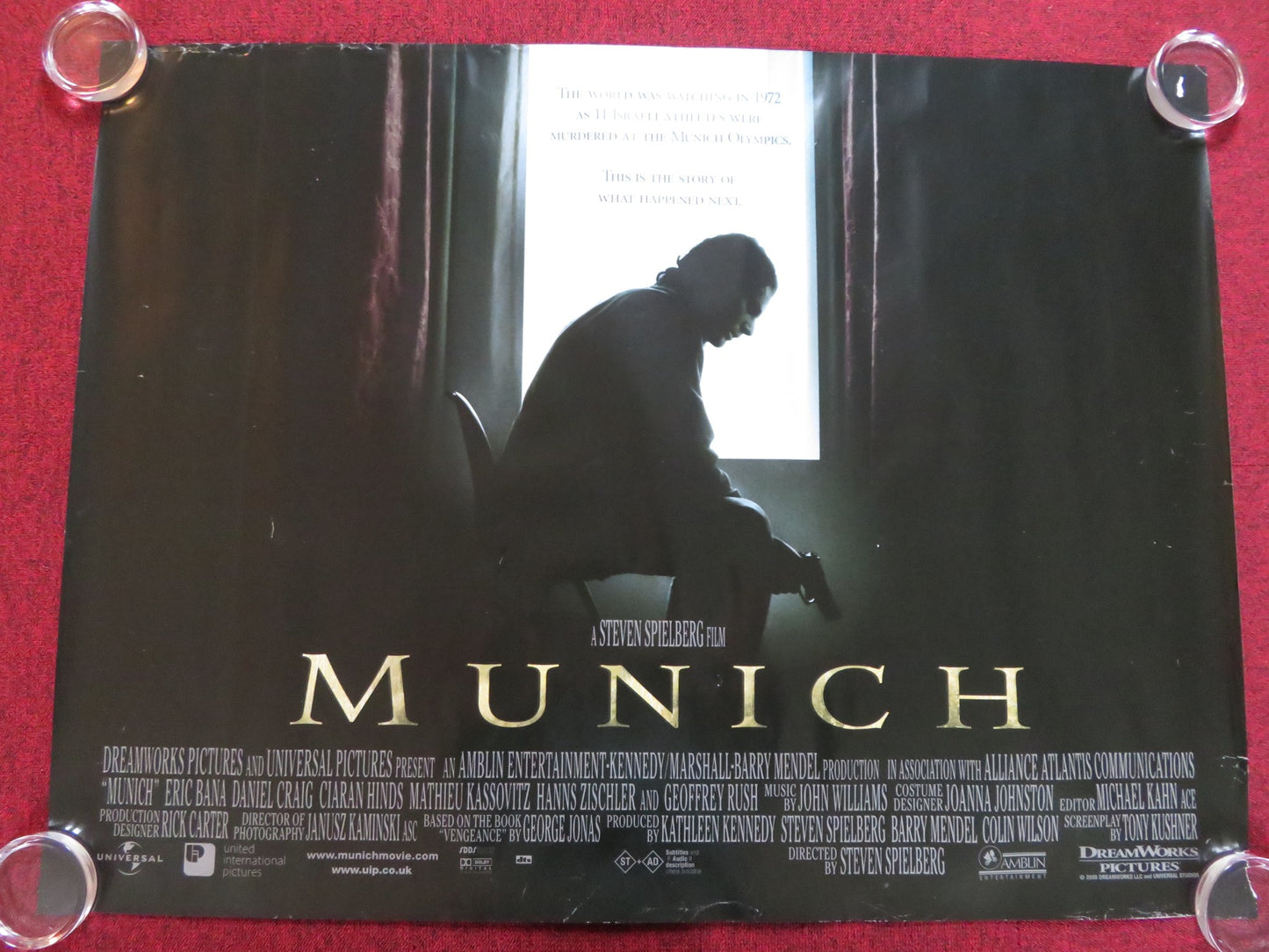 MUNICH UK QUAD (30"x 40") ROLLED POSTER SPIELBERG ERIC BANA DANIEL CRAIG 2005