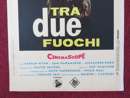 MAN IN THE MIDDLE ITALIAN LOCANDINA POSTER ROBERT MITCHUM FRANCE NUYEN 1964