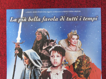 TOM THUMB ITALIAN LOCANDINA POSTER NILS HUGON CATHERINE DENEUVE 2001