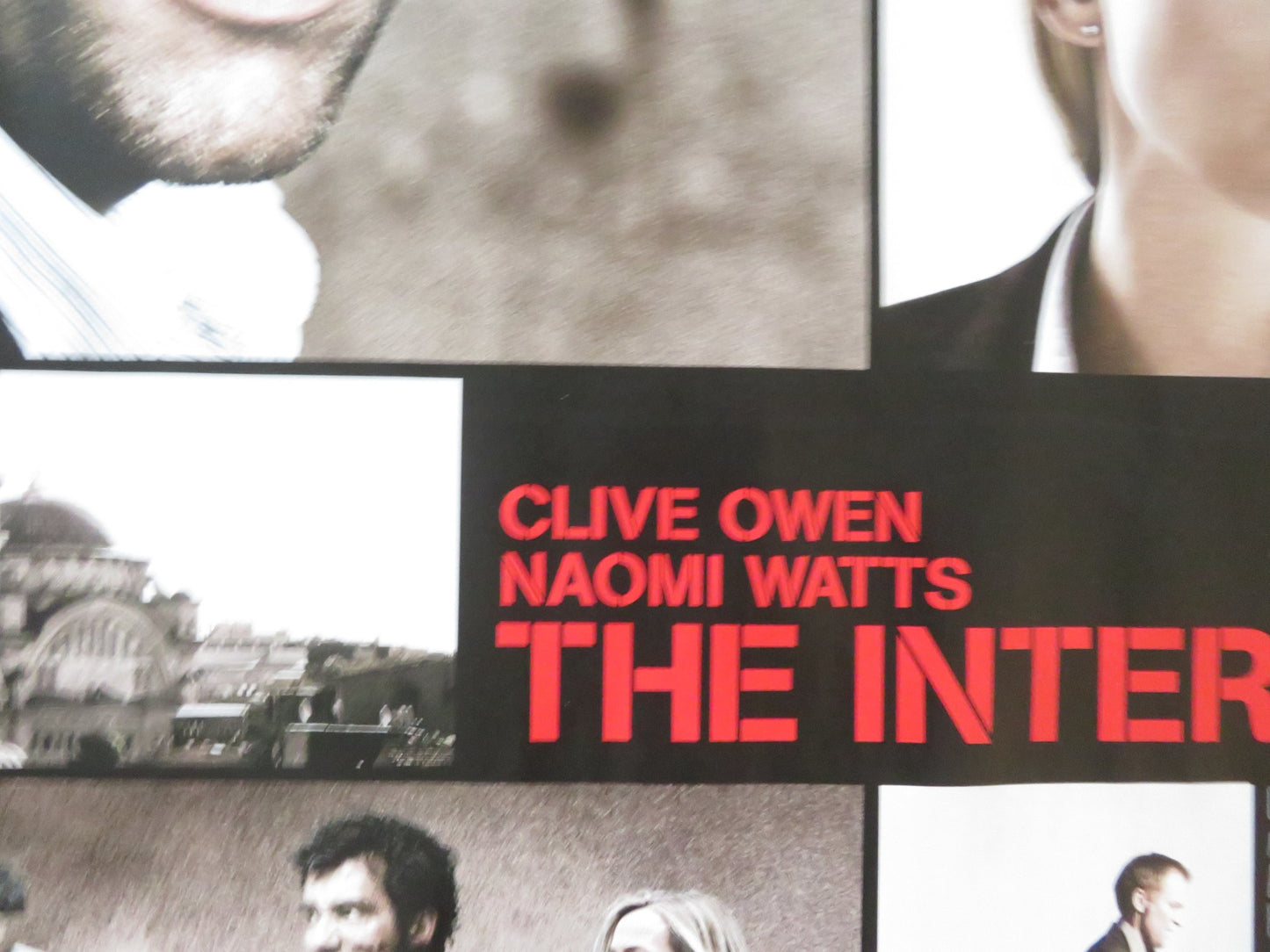 THE INTERNATIONAL UK QUAD (30"x 40") ROLLED POSTER CLIVE OWEN NAOMI WATTS 2009