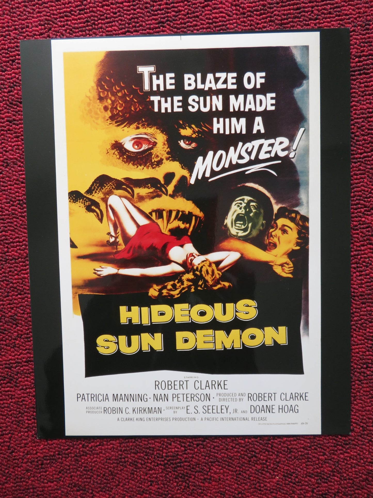 HIDEOUS SUN DEMON DEALER PHOTO POSTER ROBERT CLARKE PATRICIA MANNING 1958