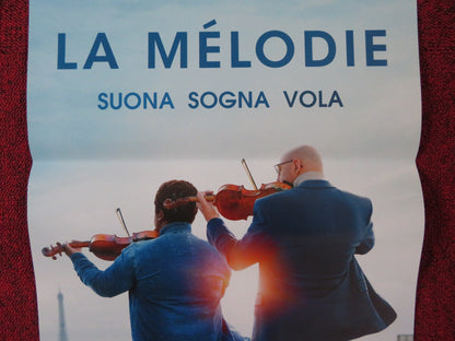 LA MELODIE ITALIAN LOCANDINA POSTER KAD MERAD SAMIR GUESMI 2017