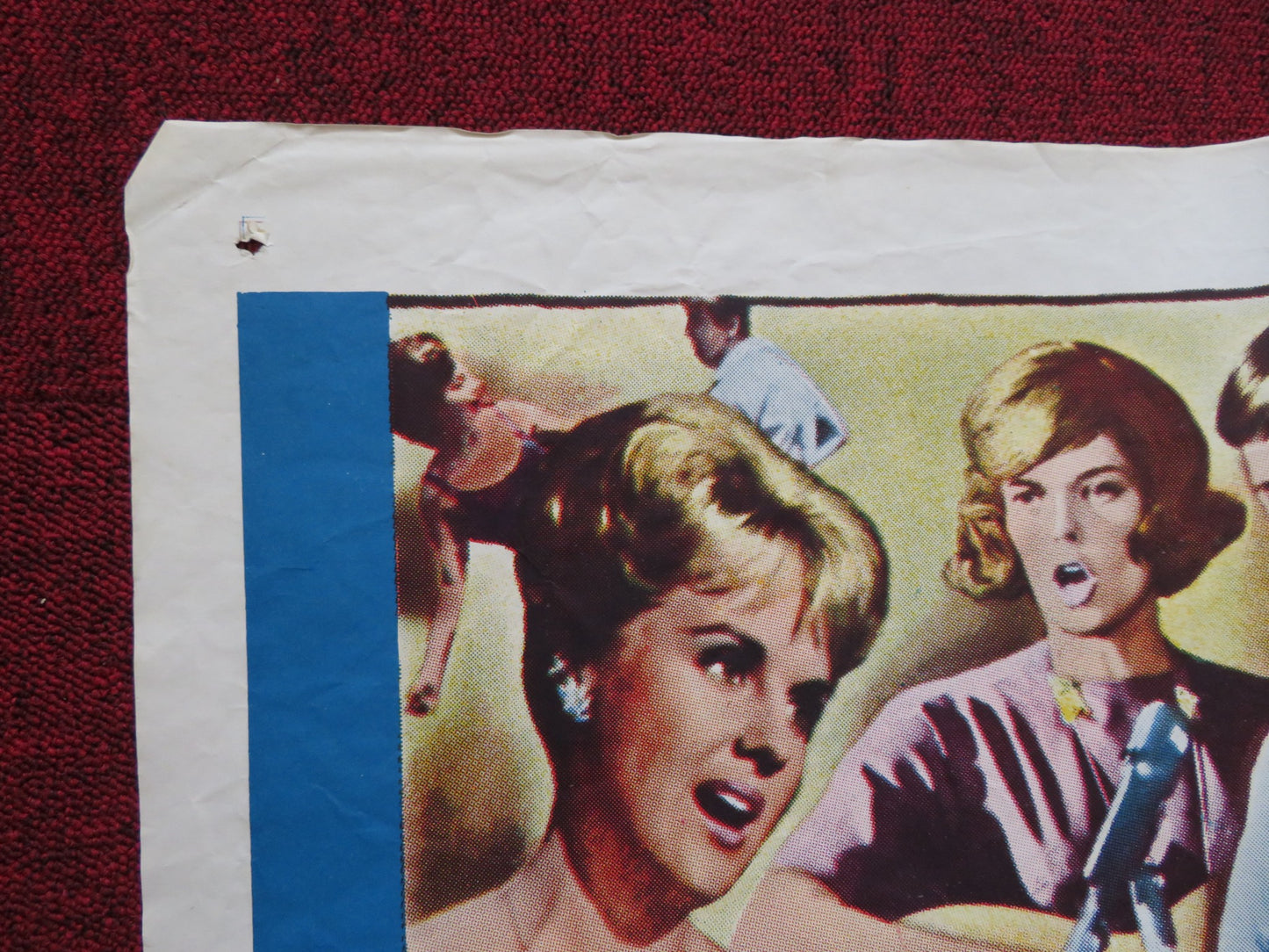 THE YOUNG SWINGERS FOLDED US ONE SHEET POSTER MOLLY BEE ROD LAUREN 1963