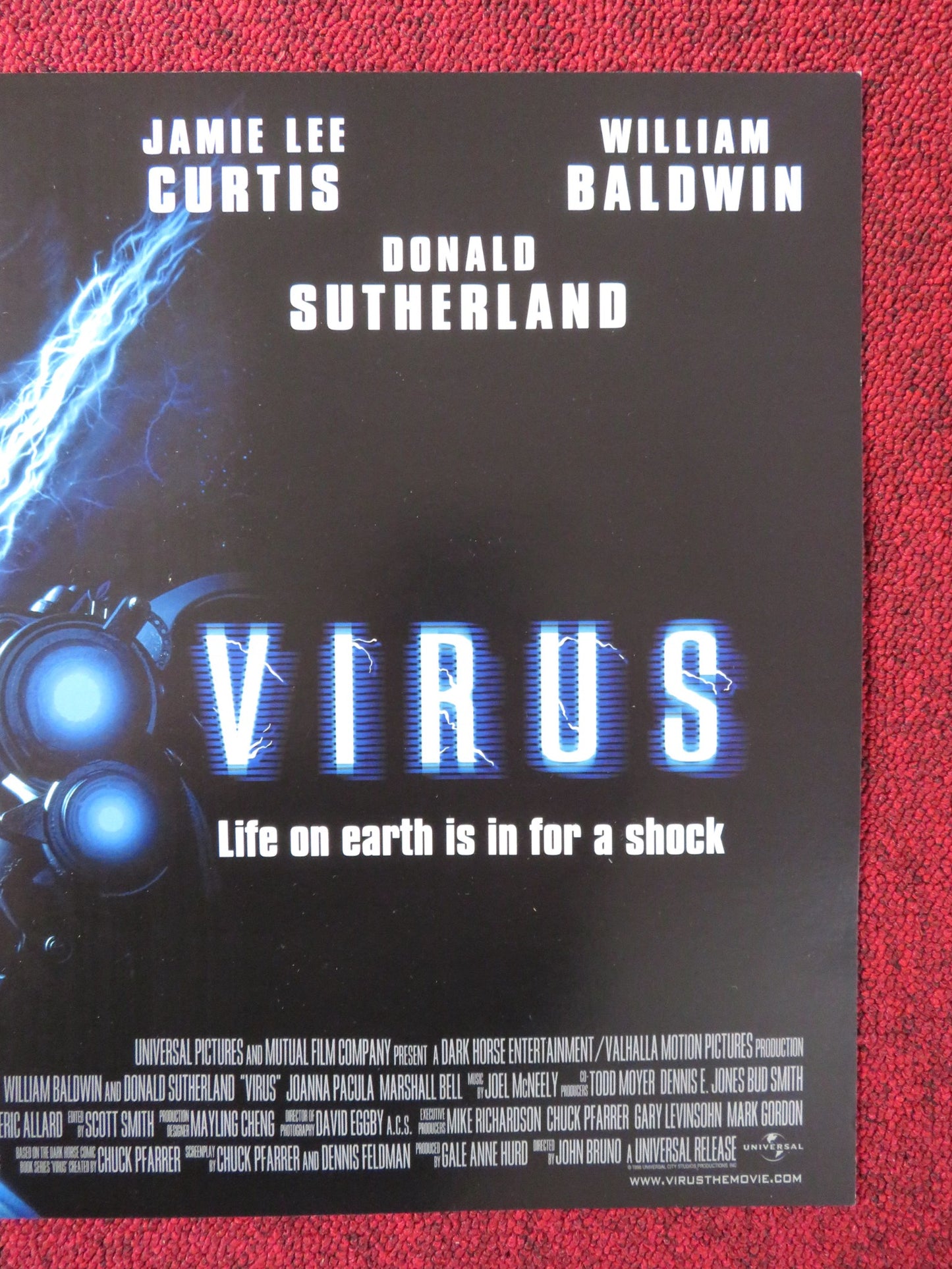 VIRUS UK MINI QUAD POSTER JAMIE LEE CURTIS BALDWIN SUTHERLAND 1999