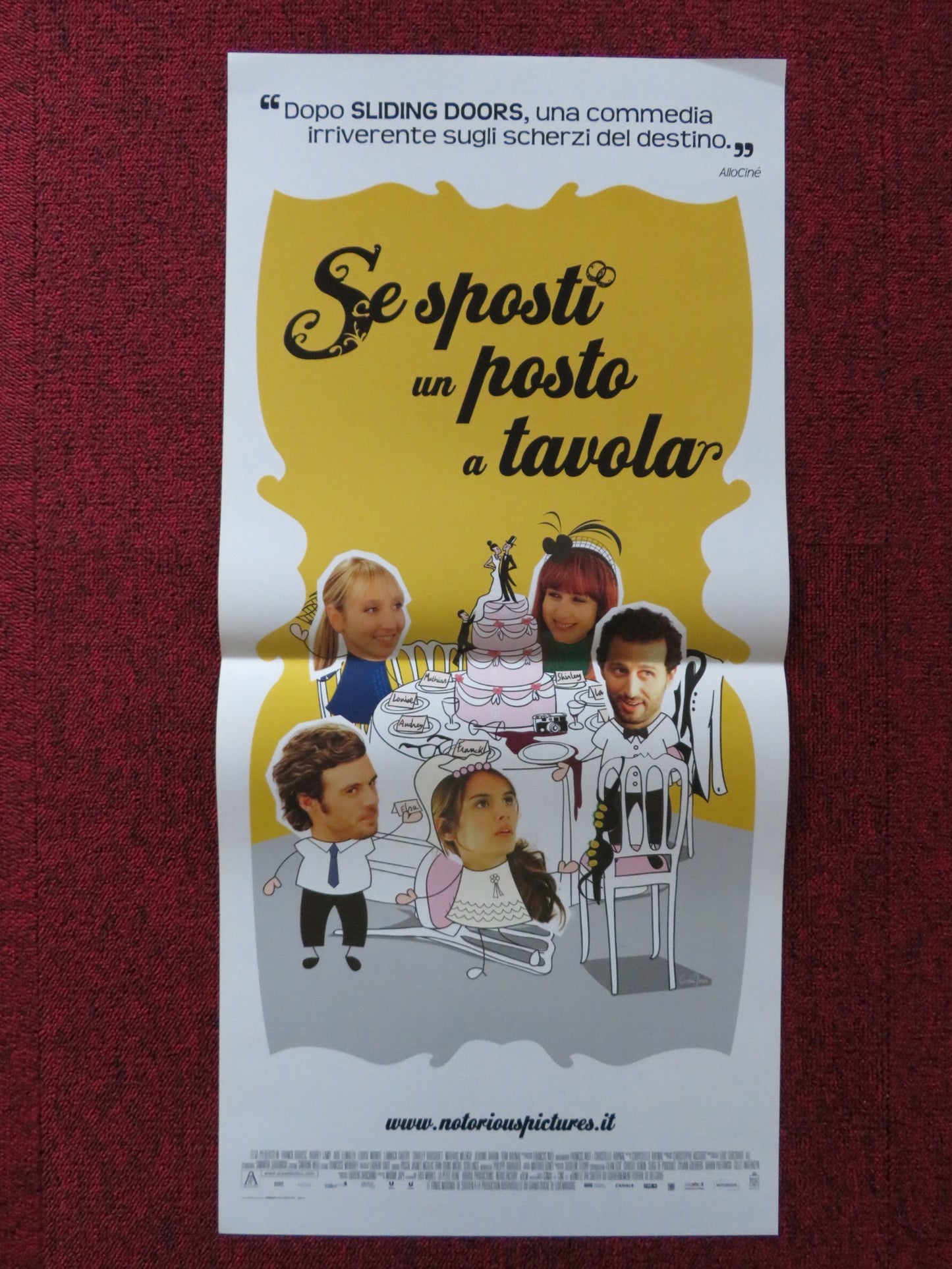 SE SPOSTI UN POSTO A TAVOLA ITALIAN LOCANDINA POSTER ELSA ZYLBERSTEIN 2012