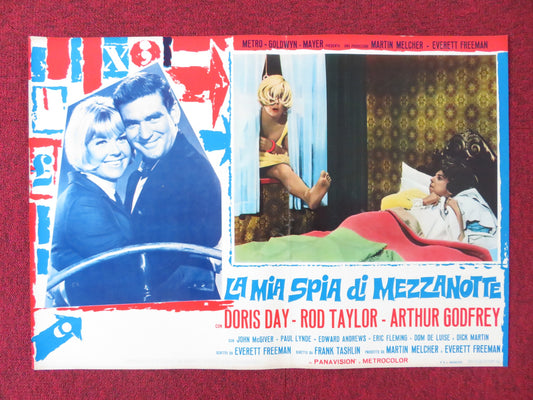 THE GLASS BOTTOM BOAT - C ITALIAN FOTOBUSTA POSTER DORIS DAY ROD TAYLOR 1966