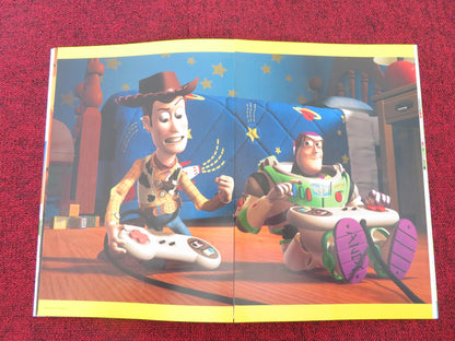 TOY STORY 2  JAPANESE BROCHURE / PRESS BOOK DISNEY TOM HANKS TIM ALLEN 1999