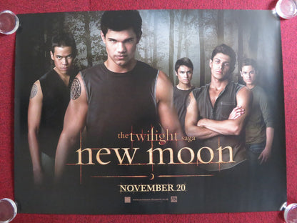 THE TWILIGHT SAGA: NEW MOON - A UK QUAD (30"x 40") ROLLED POSTER 2009