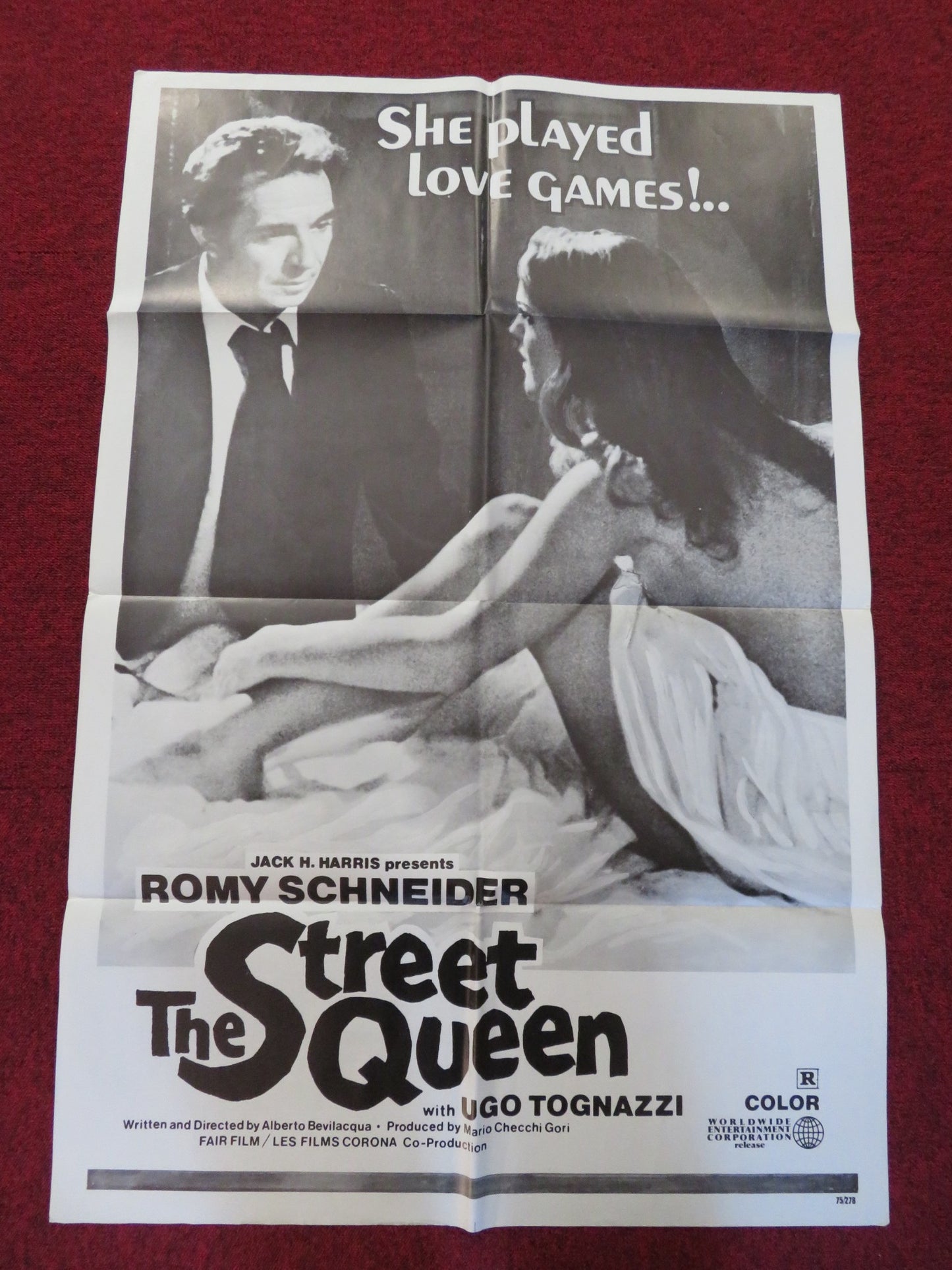 THE STREET QUEEN FOLDED US ONE SHEET POSTER ROMY SCHNEIDER UGO TOGNAZZI R1975