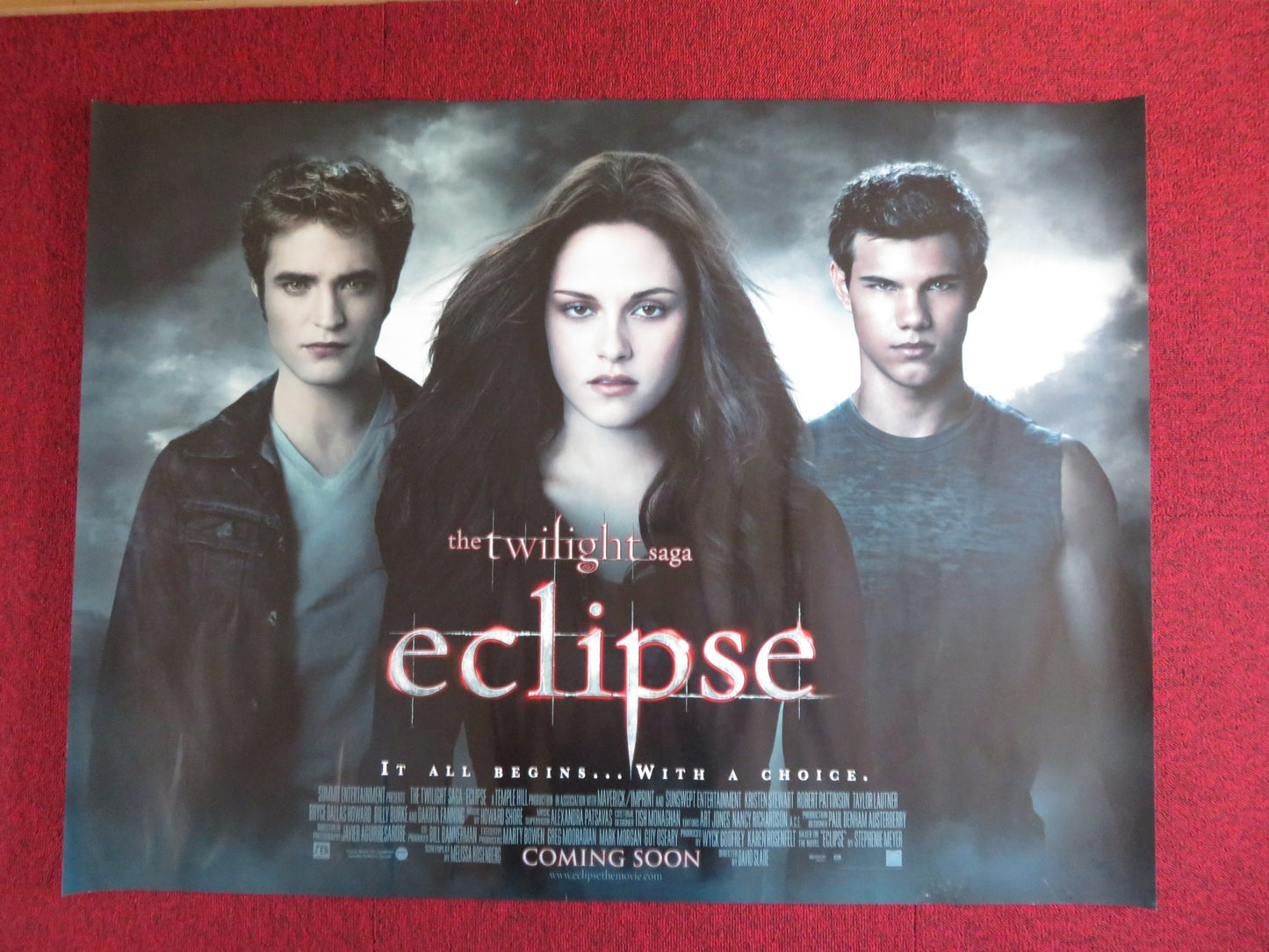 THE TWILIGHT SAGA: ECLIPSE QUAD (30"x 40") ROLLED POSTER ROBERT PATTINSON 2010