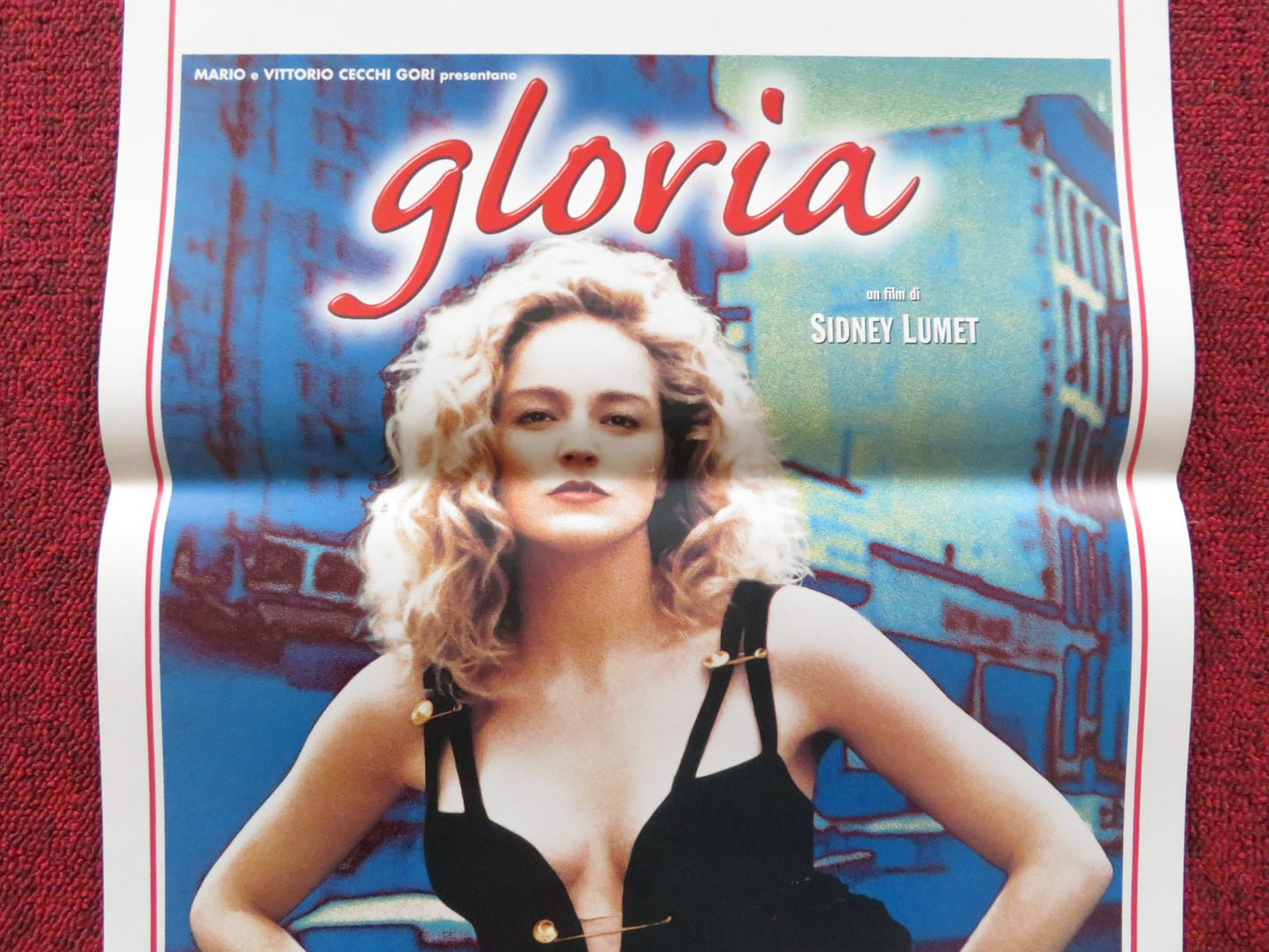 GLORIA ITALIAN LOCANDINA POSTER SHARON STONE GEORGE C. SCOTT 1999