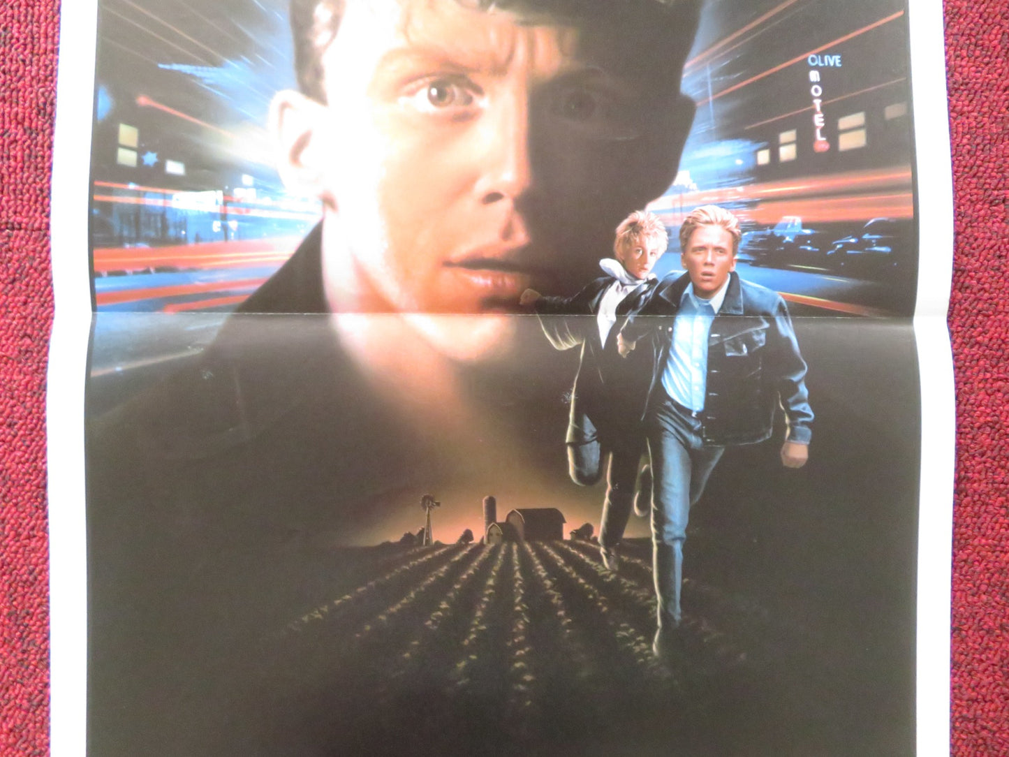 OUT OF BOUNDS ITALIAN LOCANDINA POSTER ANTHONY MICHAEL HALL JENNY WRIGHT 1986