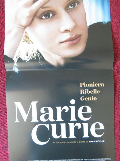 MARIE CURIE: THE COURAGE OF KNOWLEDGE ITALIAN LOCANDINA POSTER K. GRUSZKA 2016