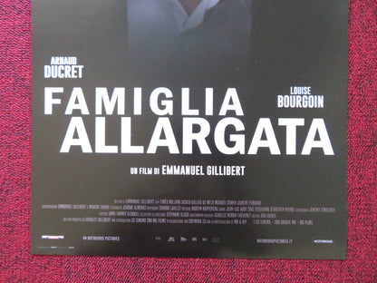 FAMIGLIA ALLARGATA ITALIAN LOCANDINA POSTER ARNAUD DUCRET LOUISE BOURGION 2018