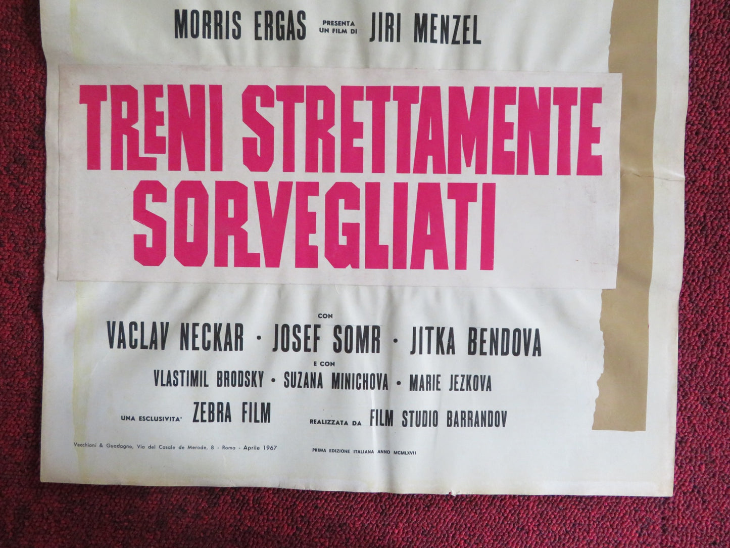 CLOSELY WATCHED TRAINS ITALIAN LOCANDINA POSTER VACLAV NECKAR JOSEF SOMR 1967