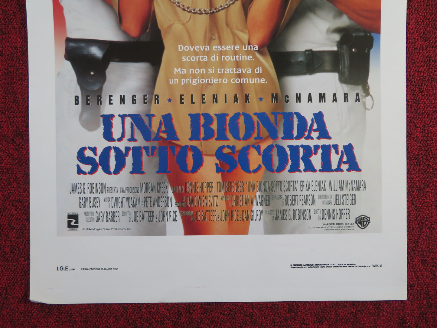 UNA BIONDA SOTTO SCORTA / CHASERS ITALIAN LOCANDINA POSTER BERENGER ELENIAK 1994